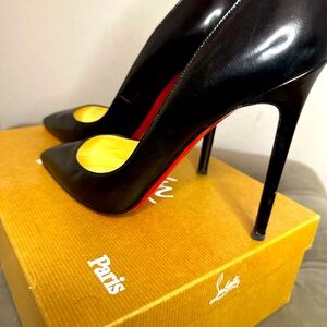 *SOLD* CHRISTIAN LOUBOUTIN pigalle pumps, size 38.5